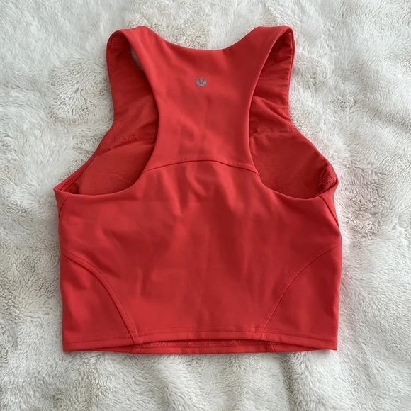 Lululemon Invigorate train tank - Picture 2 of 2